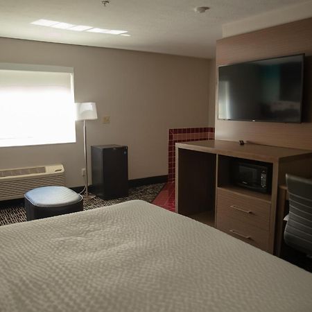 Hotel Clarion Pointe à Plainfield Chambre photo