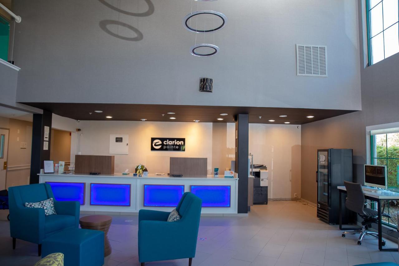 Hotel Clarion Pointe à Plainfield Extérieur photo