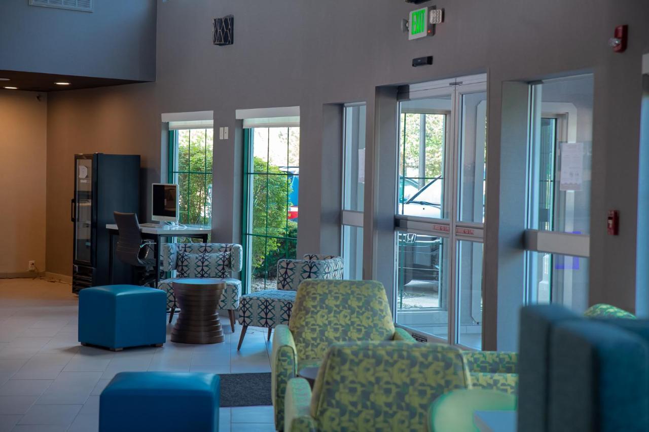 Hotel Clarion Pointe à Plainfield Extérieur photo