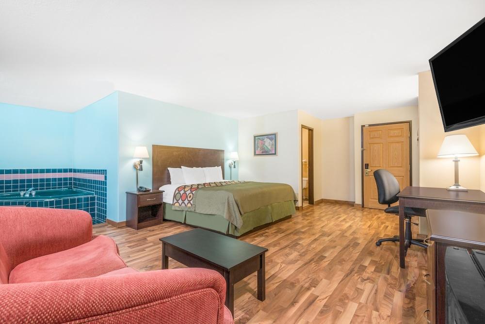 Hotel Clarion Pointe à Plainfield Extérieur photo
